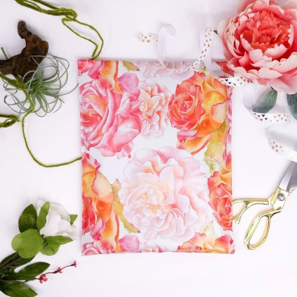100 (10 x 13) poly mailers. Watercolor blossoms.